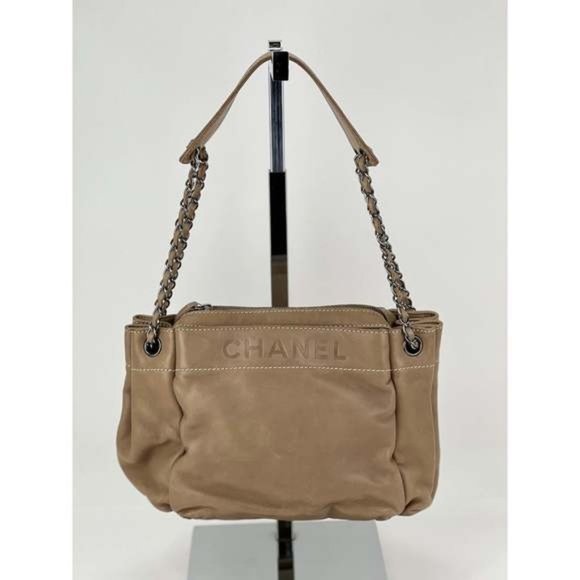 CHANEL Handbags - Chanel Lax Accordion Beige Lambskin Leather Shoulder Bag Pre owned